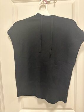 Haven well within Black Knit Short-Sleeve Sweater with Hood medium
